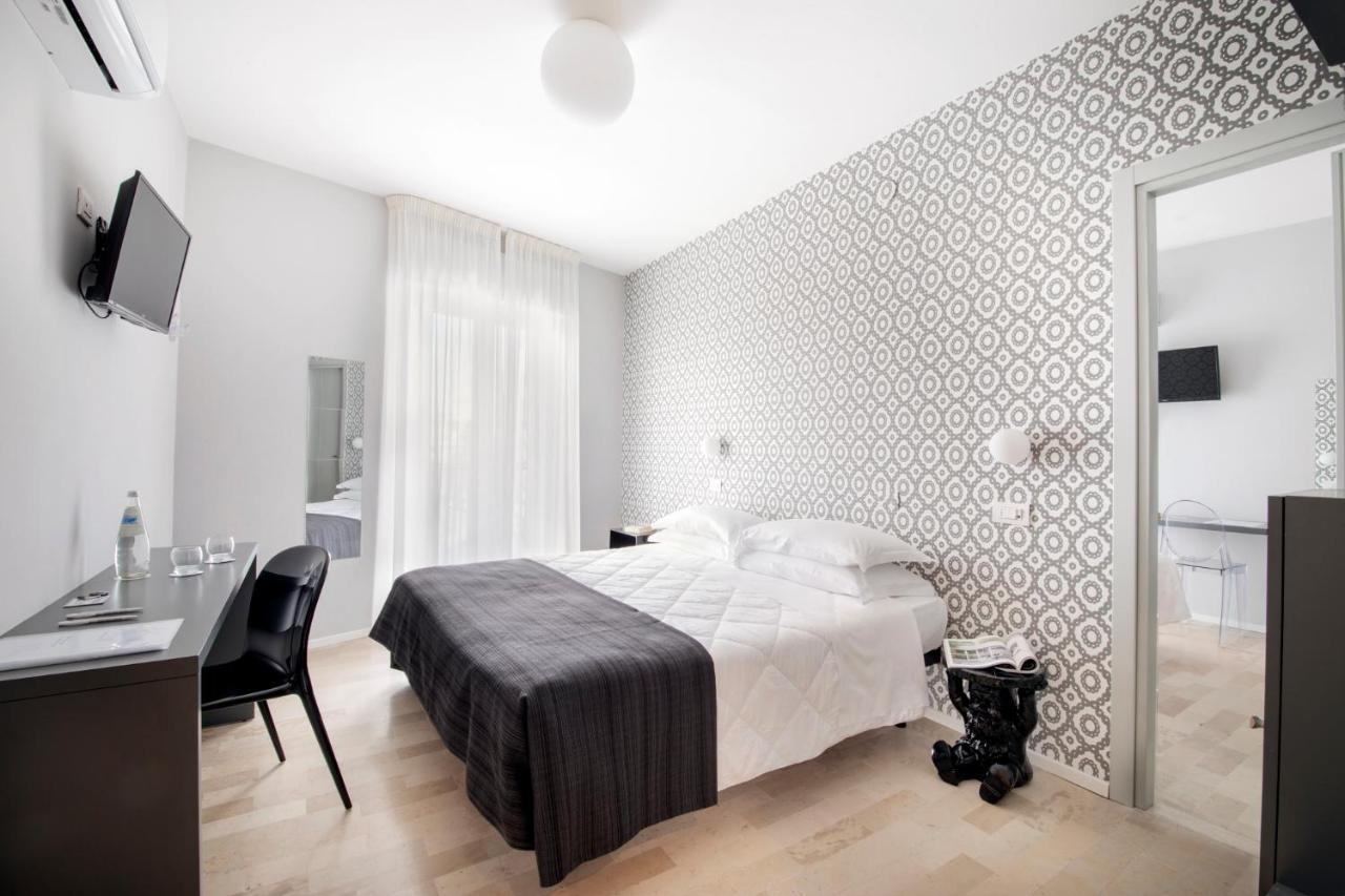 Hotel Bernard San Benedetto del Tronto Eksteriør billede