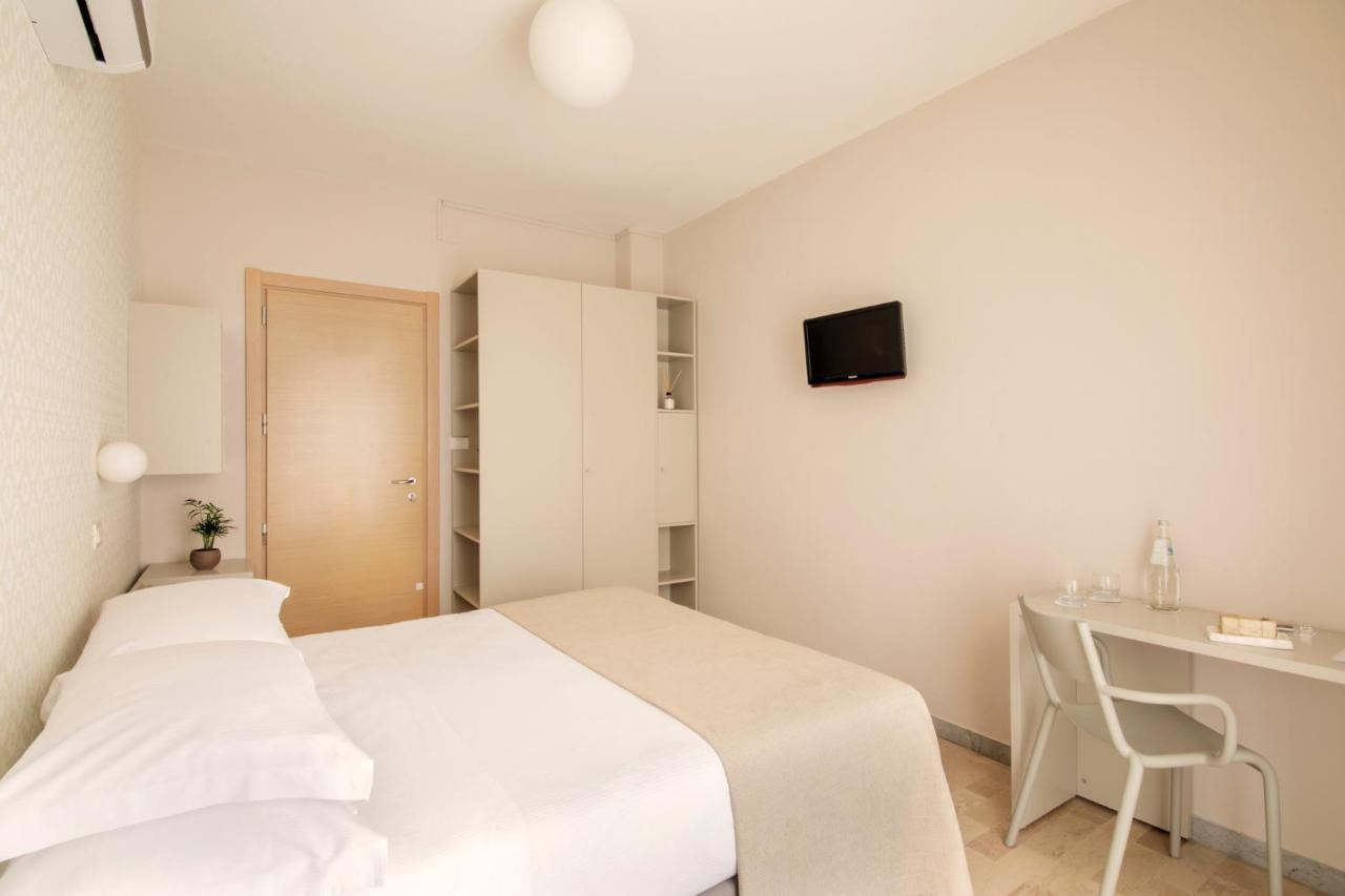 Hotel Bernard San Benedetto del Tronto Eksteriør billede